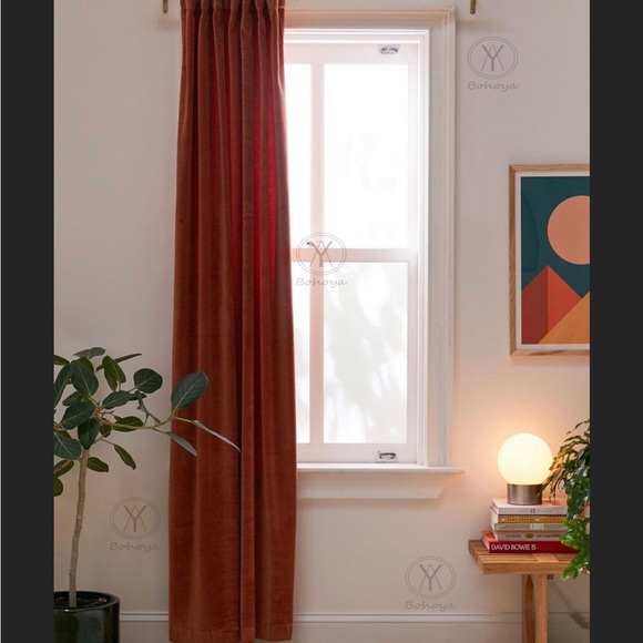 Red Velvet Curtains - Light filtering - Picture 2 of 3